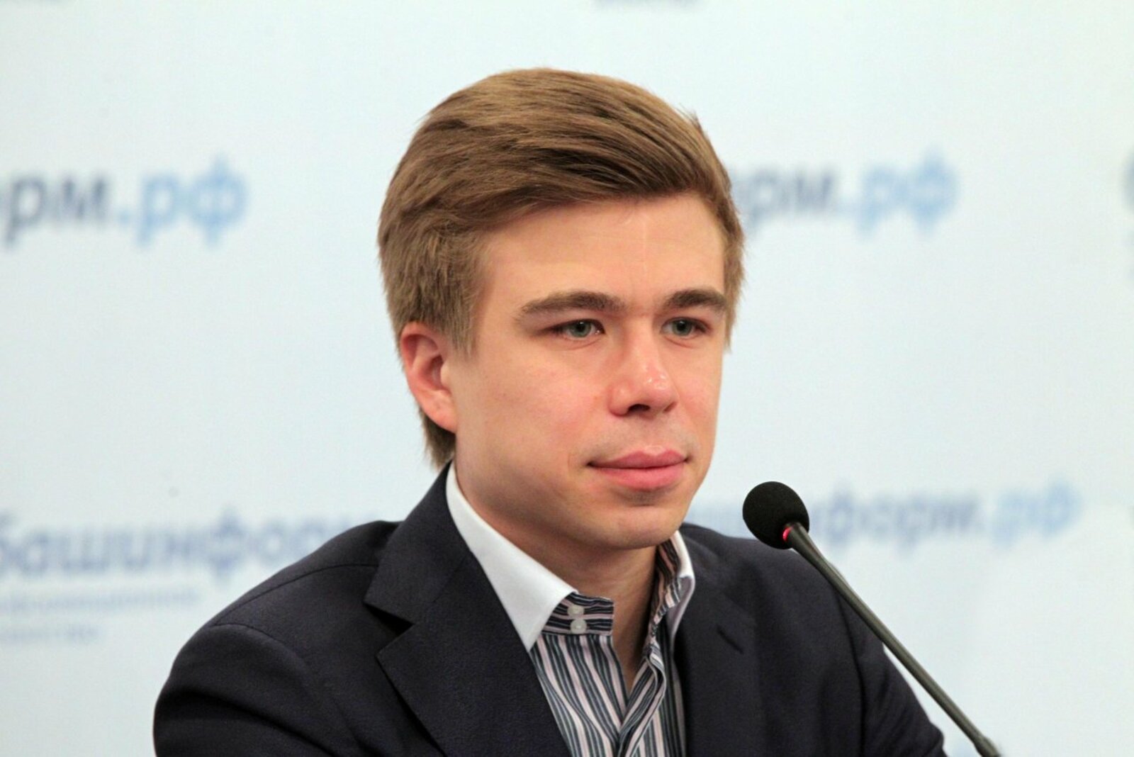 Олег Яровиков
