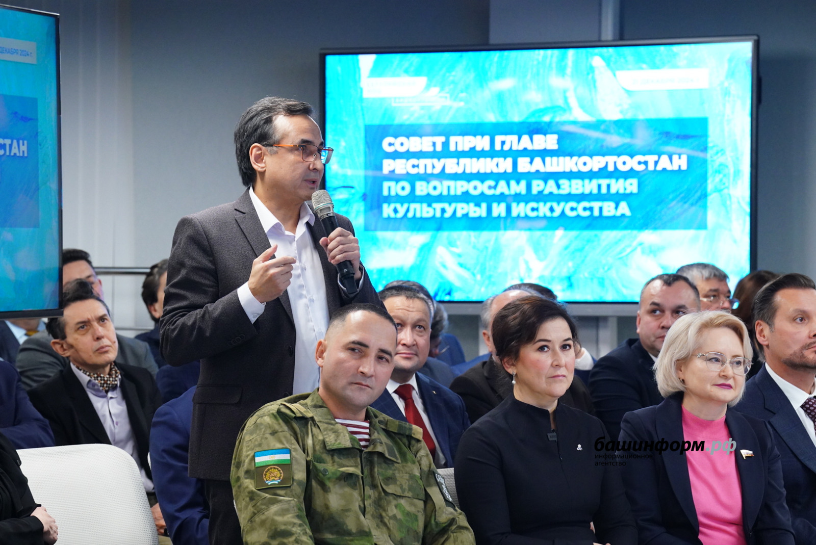 Олег Яровиков