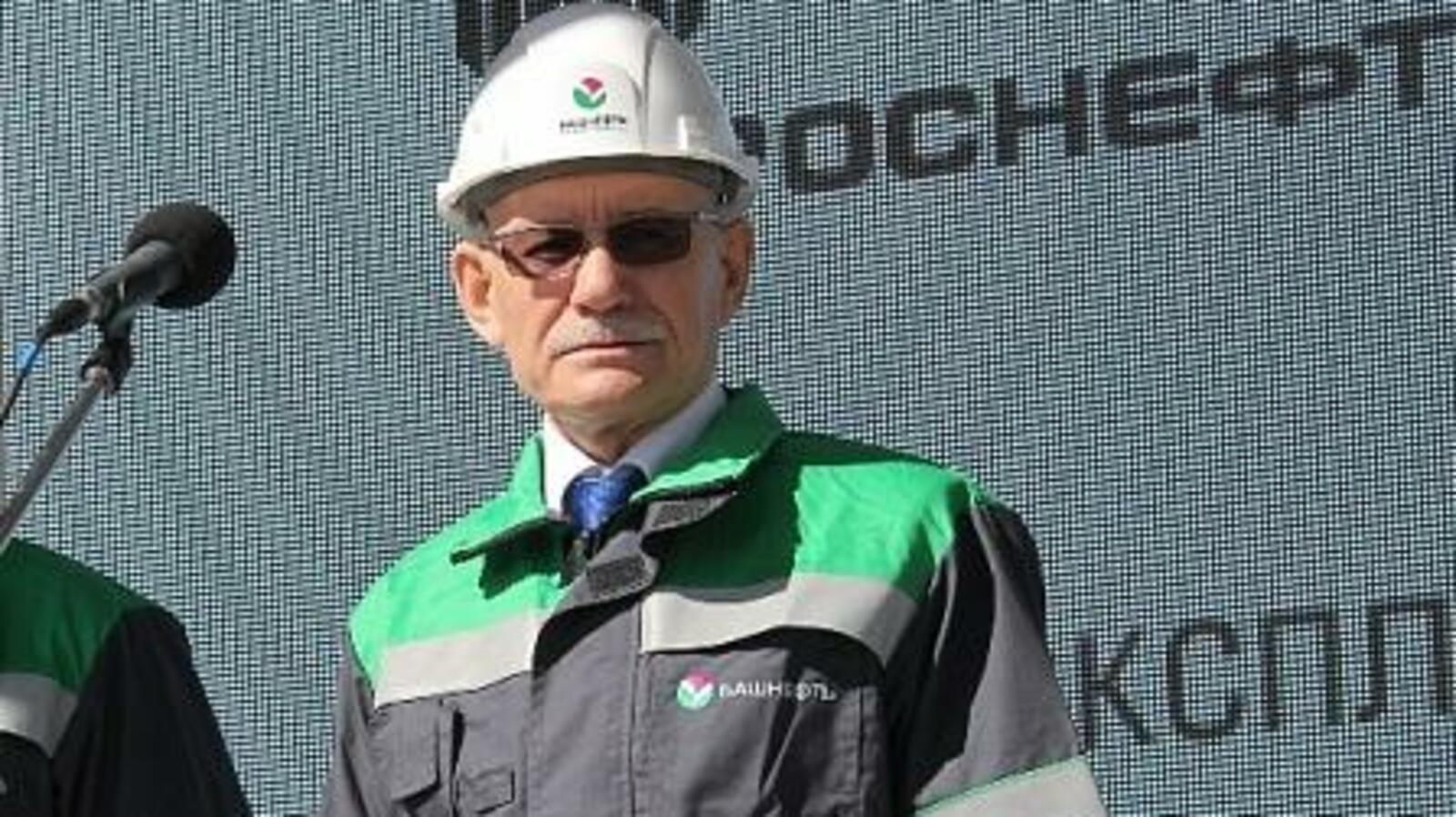 Олег Яровиков