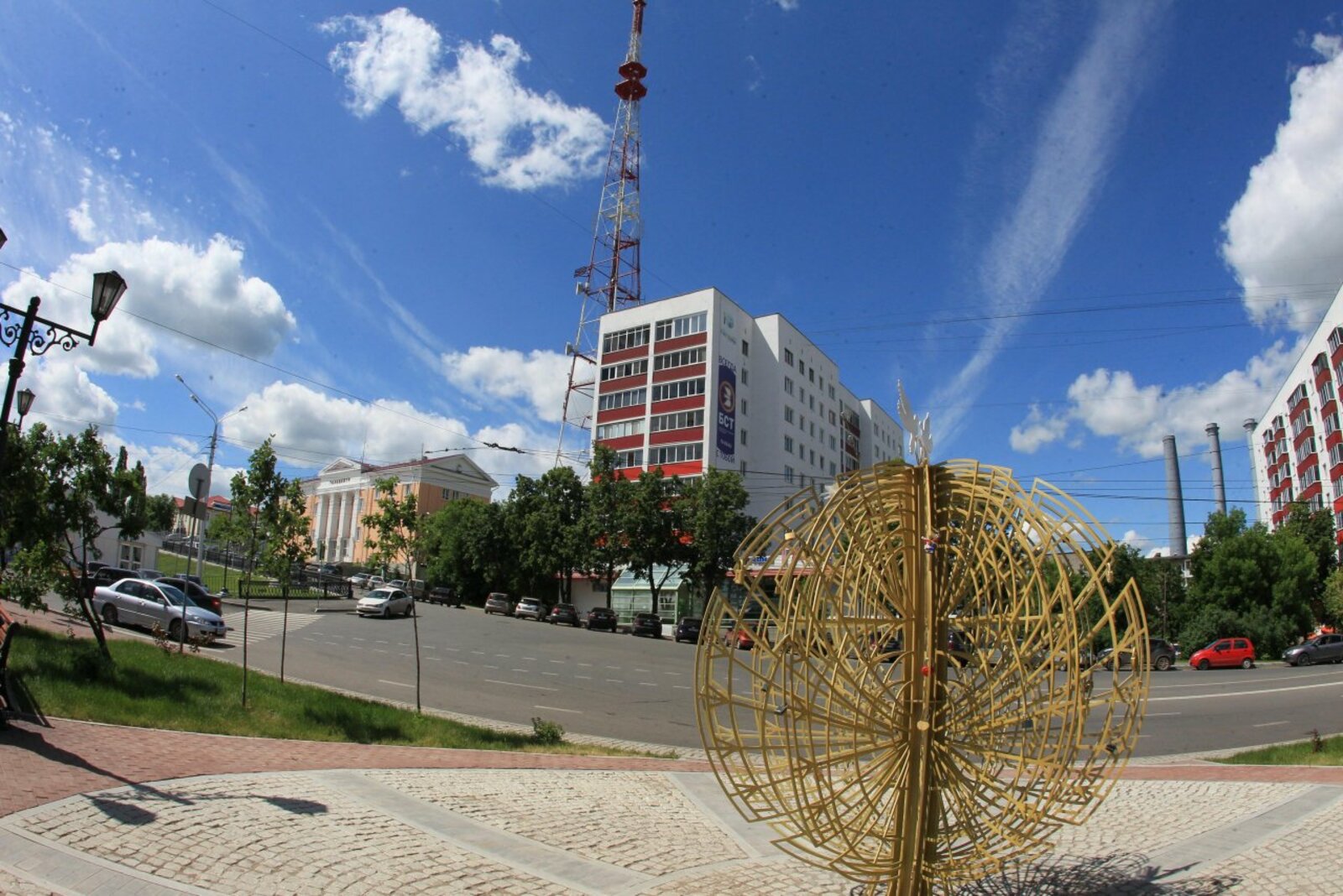 Олег Яровиков