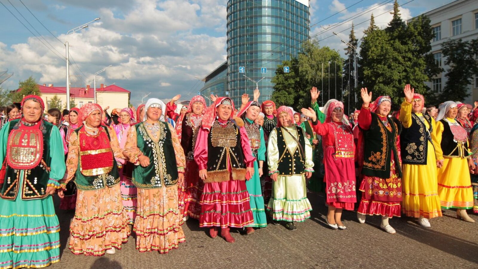 Олег Яровиков