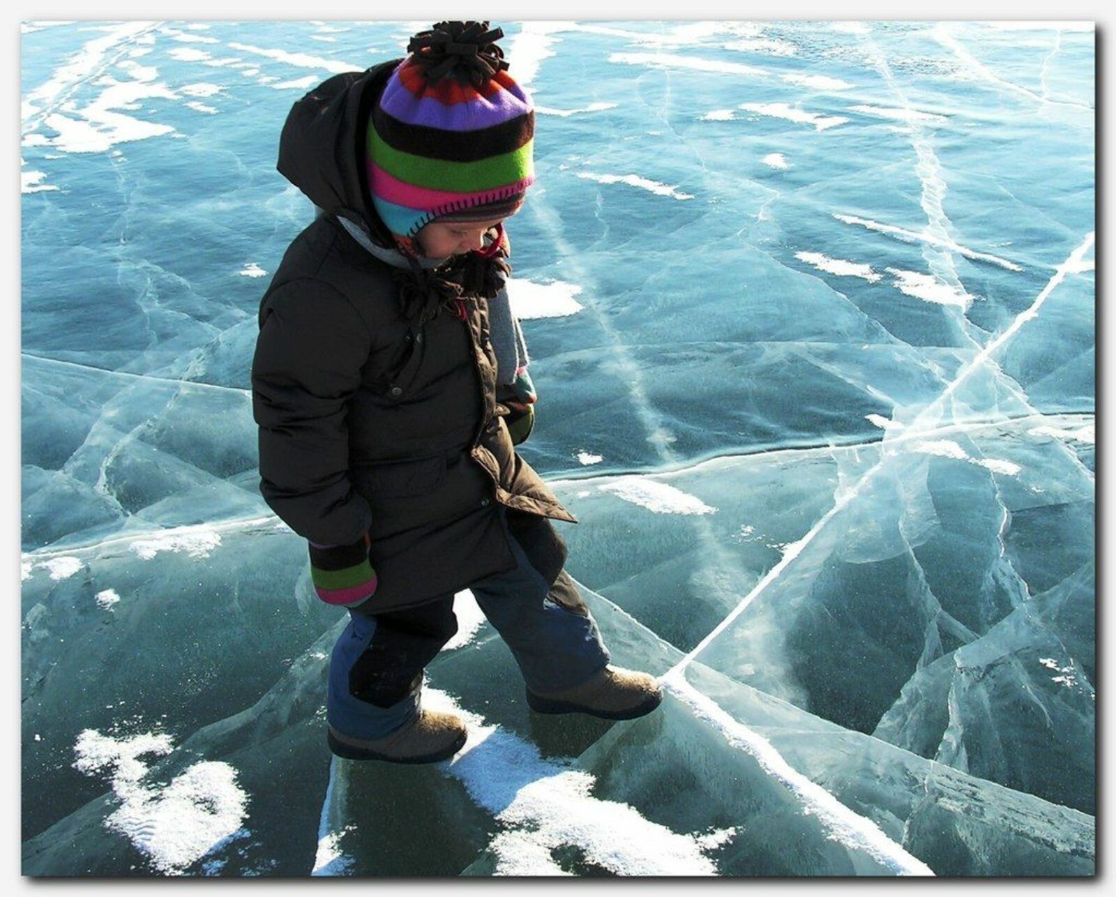 «Ходить по тонкому льду» или экстремальные практики