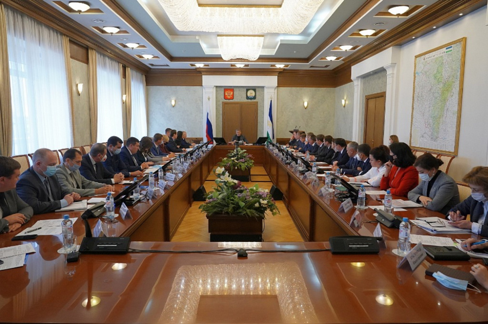 Радий Хабиров провёл совещание по реализации мероприятий в рамках Национального рейтинга состояния инвестклимата
