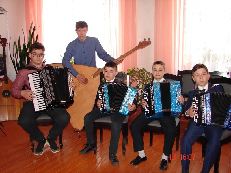 Детская школа искусств Бураевского района получила инструменты и оборудование по нацпроекту «Культура»