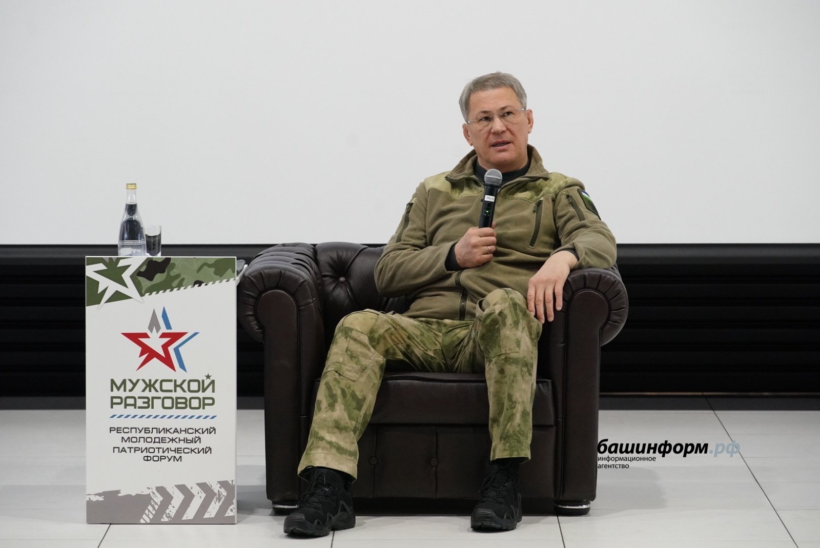 Олег Яровиков