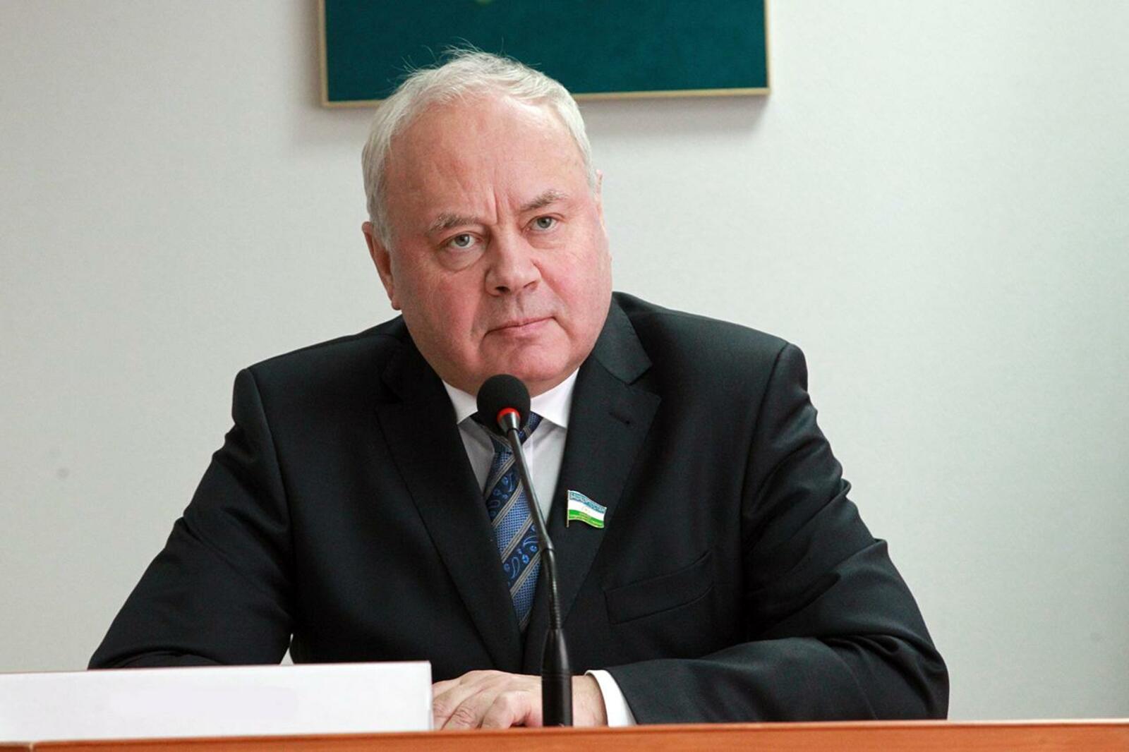 Олег Яровиков