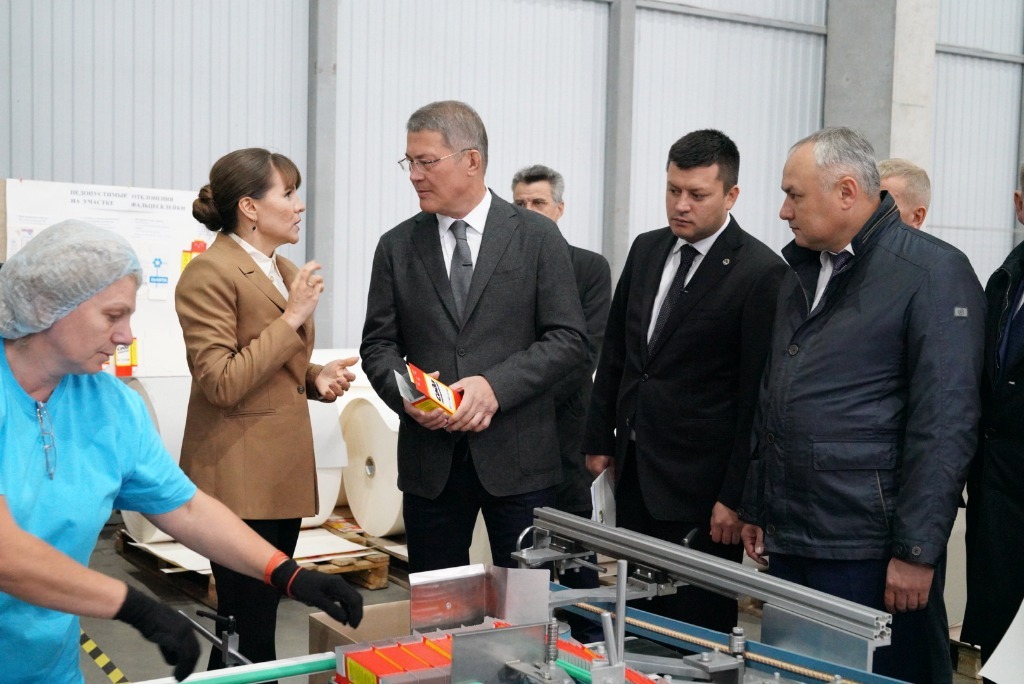 Радий Хабиров обсудил перспективы развития индустриального парка «ПромЦентр» в Уфе