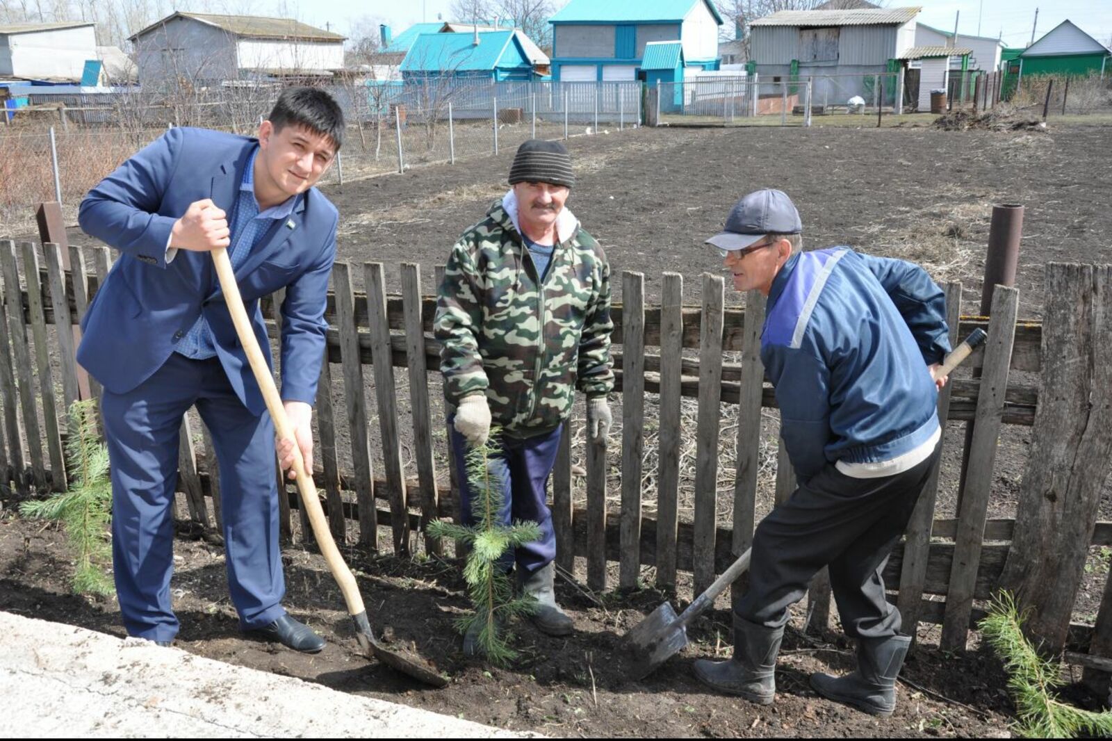автор