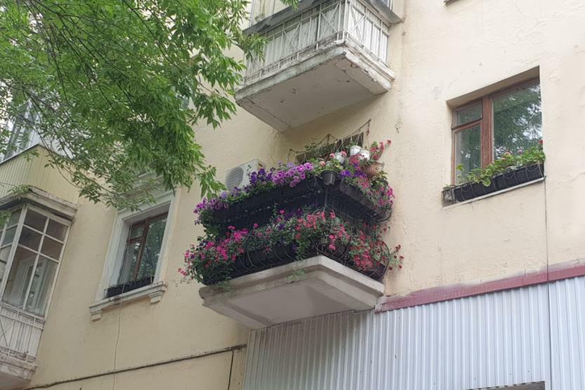 В Уфе назвали самый красивый балкон и самую цветущую клумбу