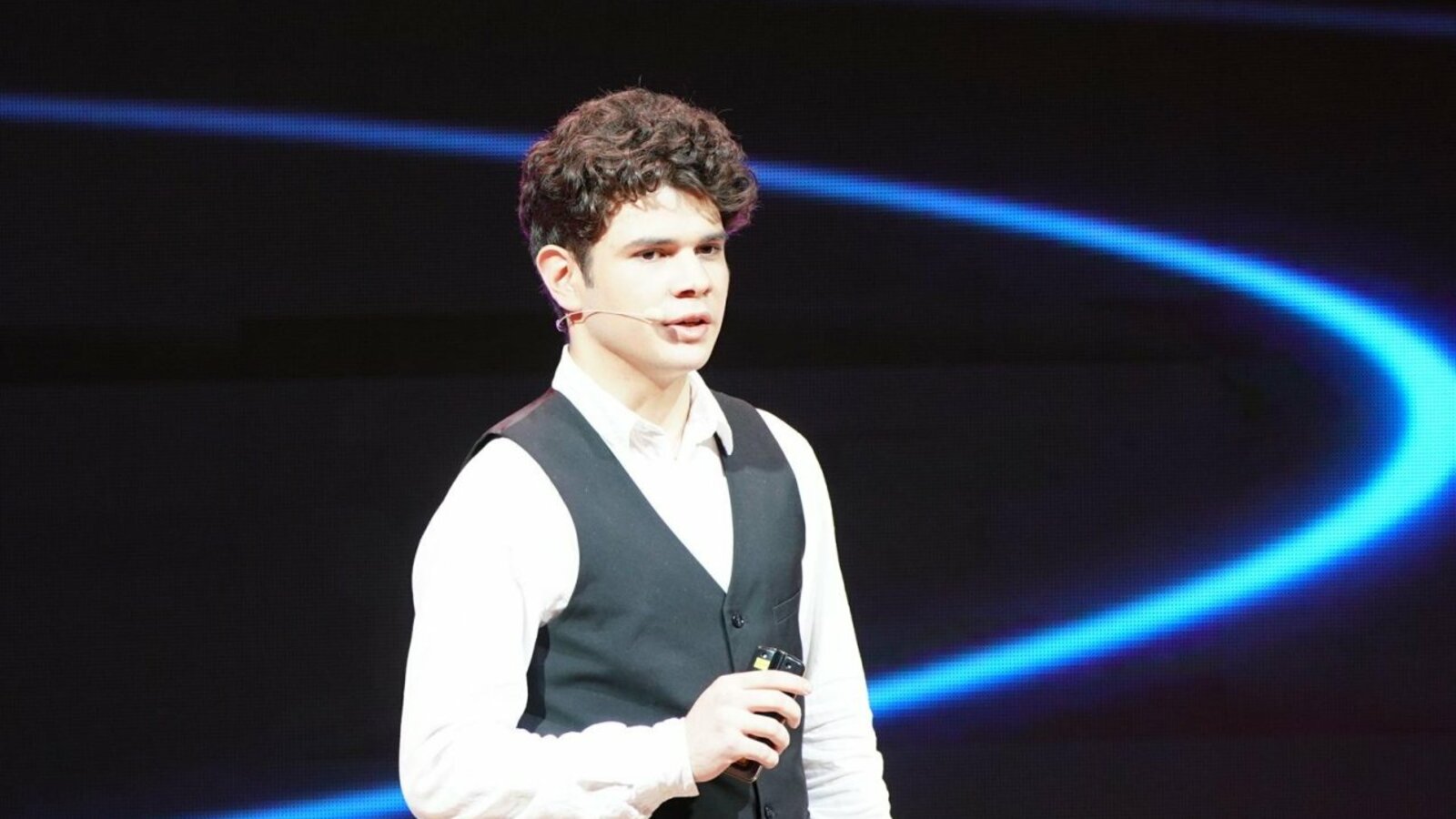 Олег Яровиков