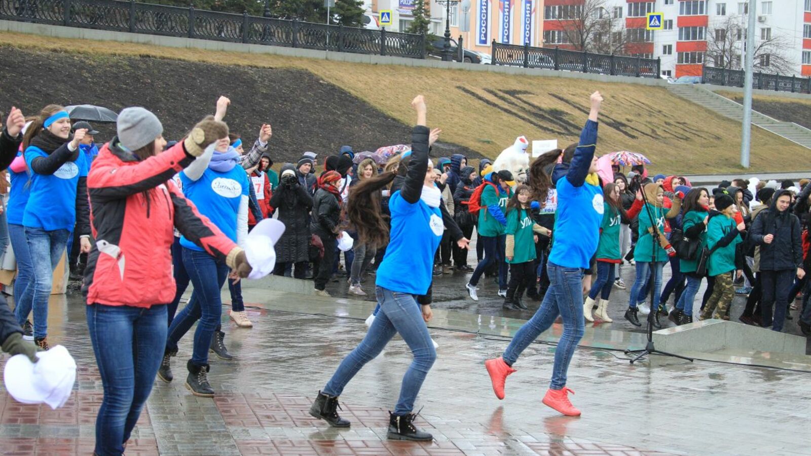 Олег Яровиков