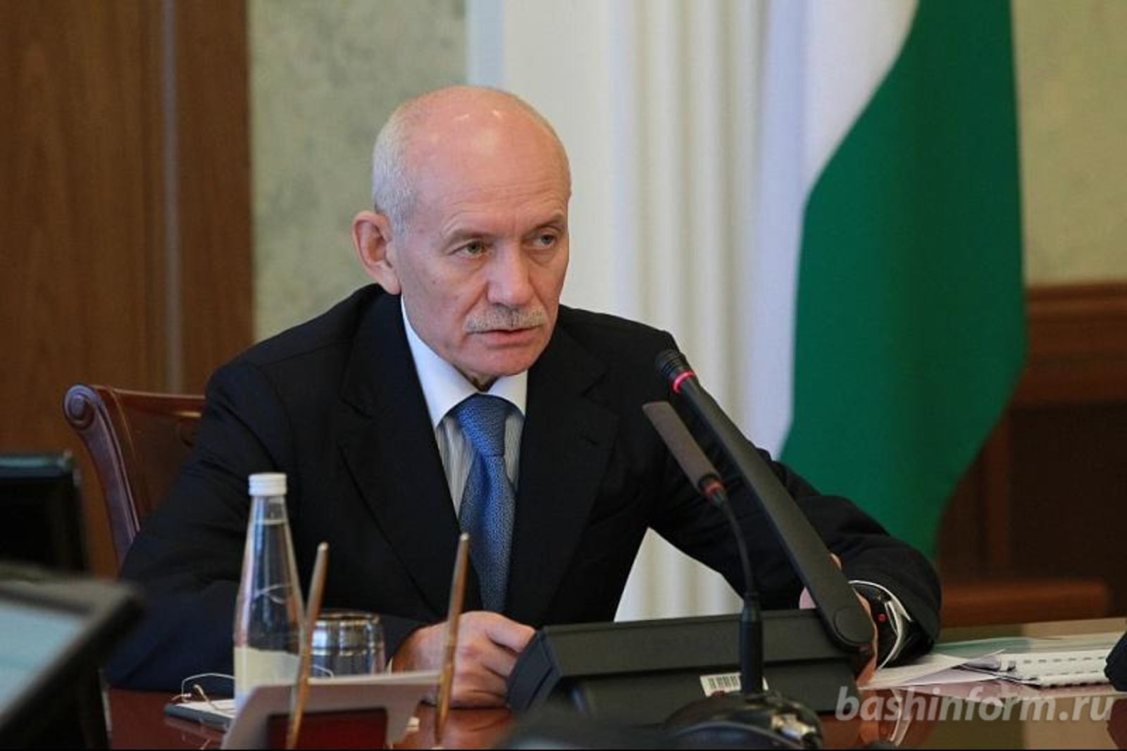 Олег Яровиков