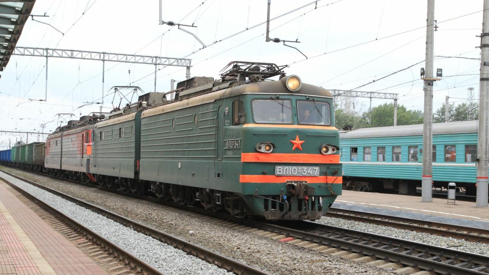 Олег Яровиков