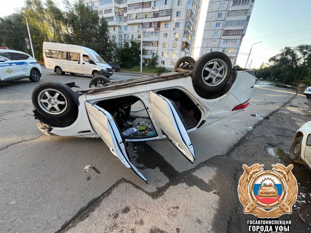 В Уфе пьяный водитель опрокинул «Киа Рио» на крышу