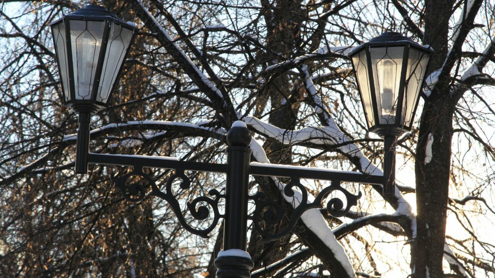 Олег Яровиков