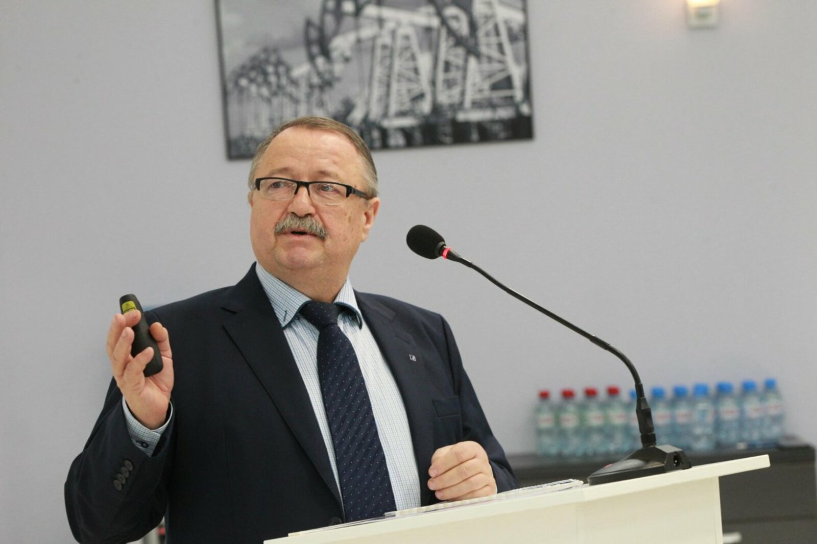 Олег Яровиков