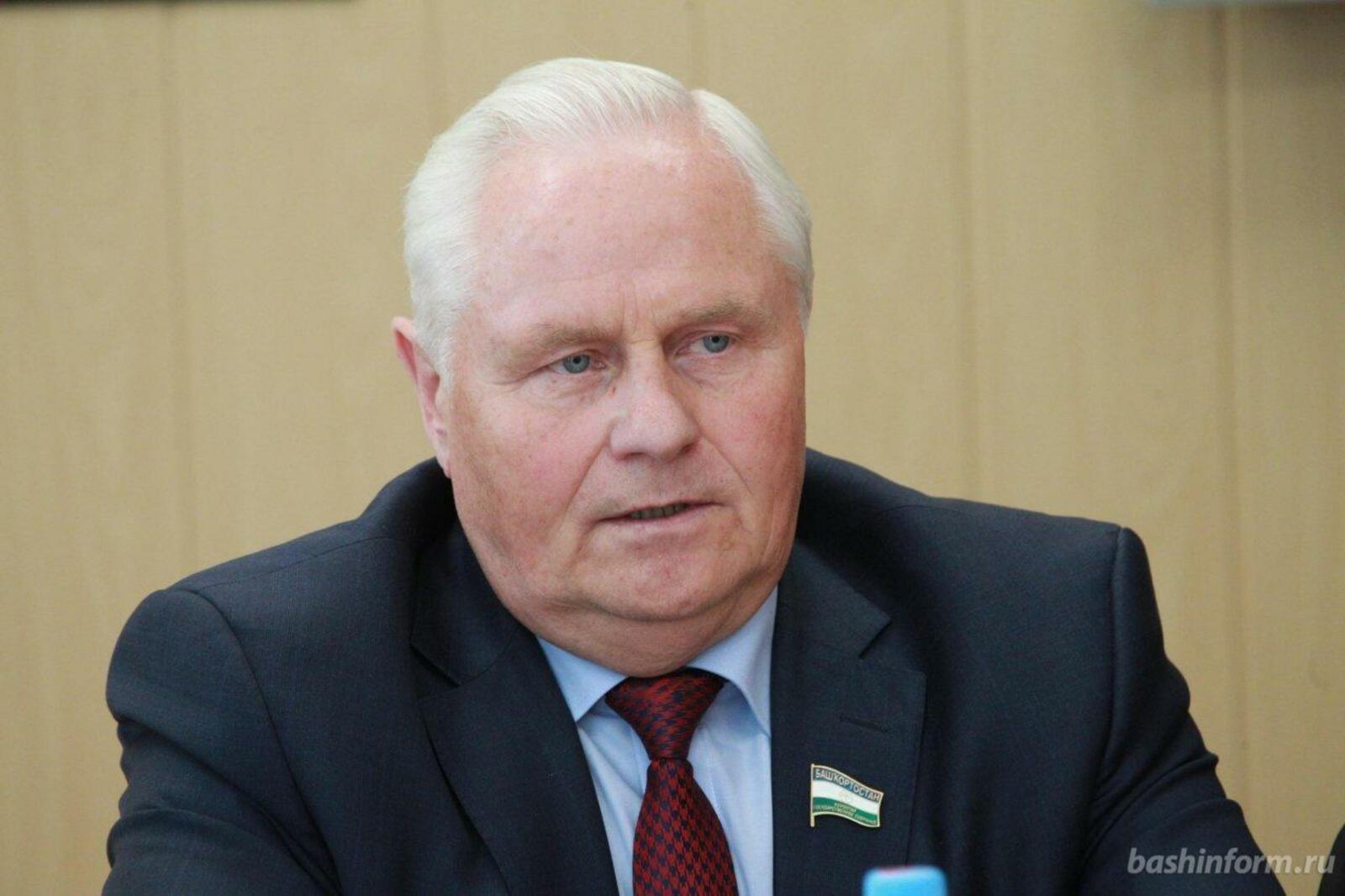 Олег Яровиков