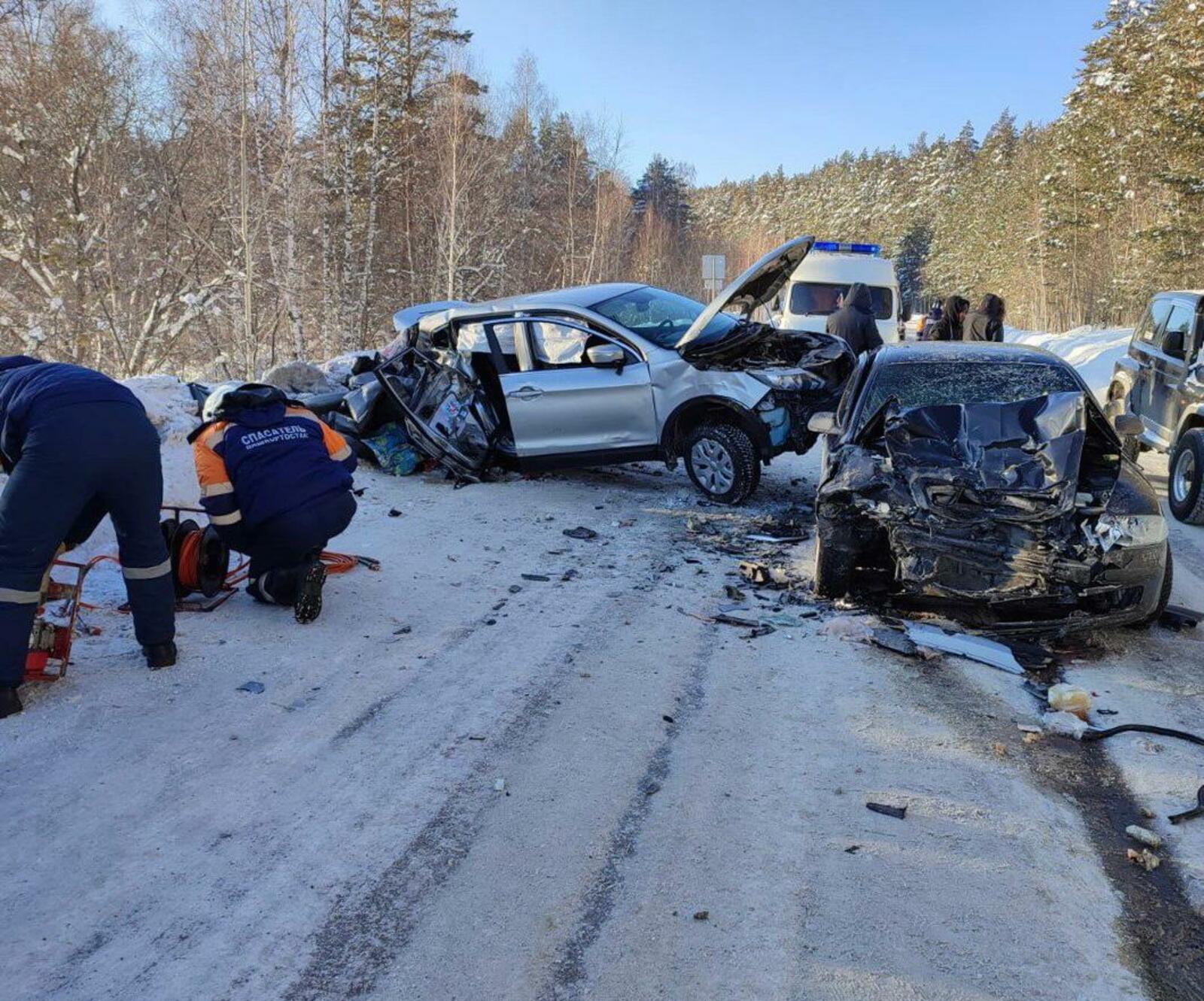 В аварии на трассе Белорецк-Учалы пострадали девять человек