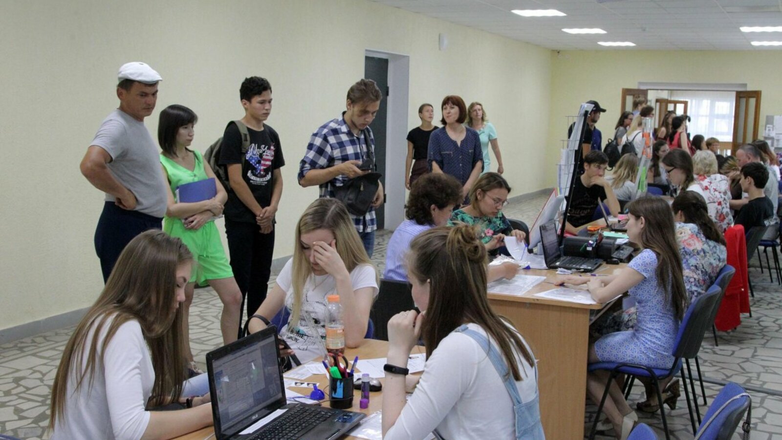 Олег Яровиков