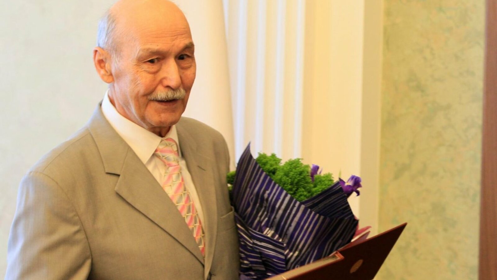 Олег Яровиков