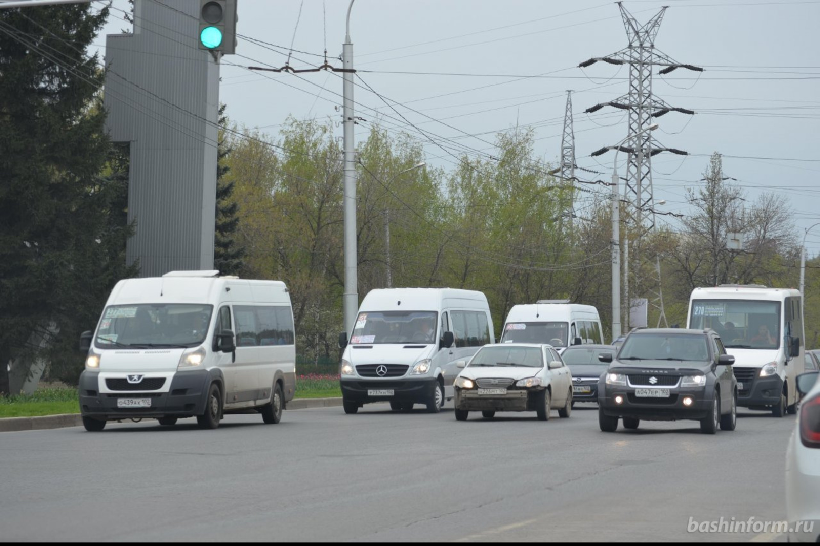 автор