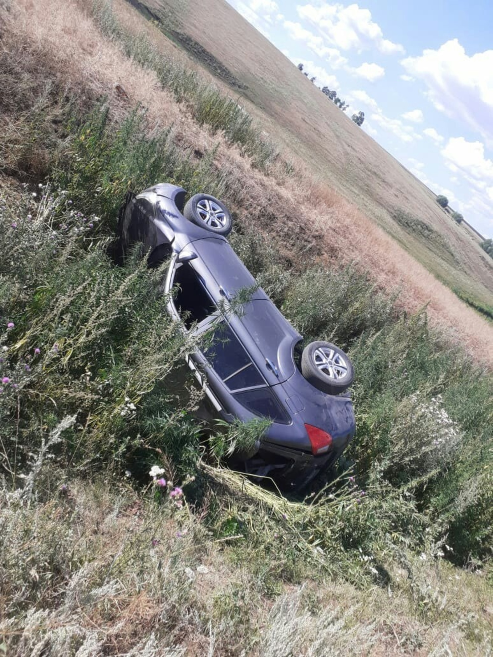 На дороге Асавбашево - Нижний Бегеняш Аургазинского района автомобиль опрокинулся в кювет