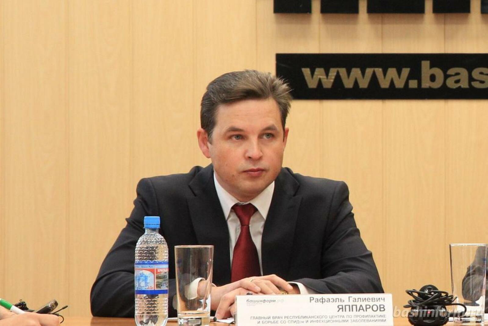 Олег Яровиков