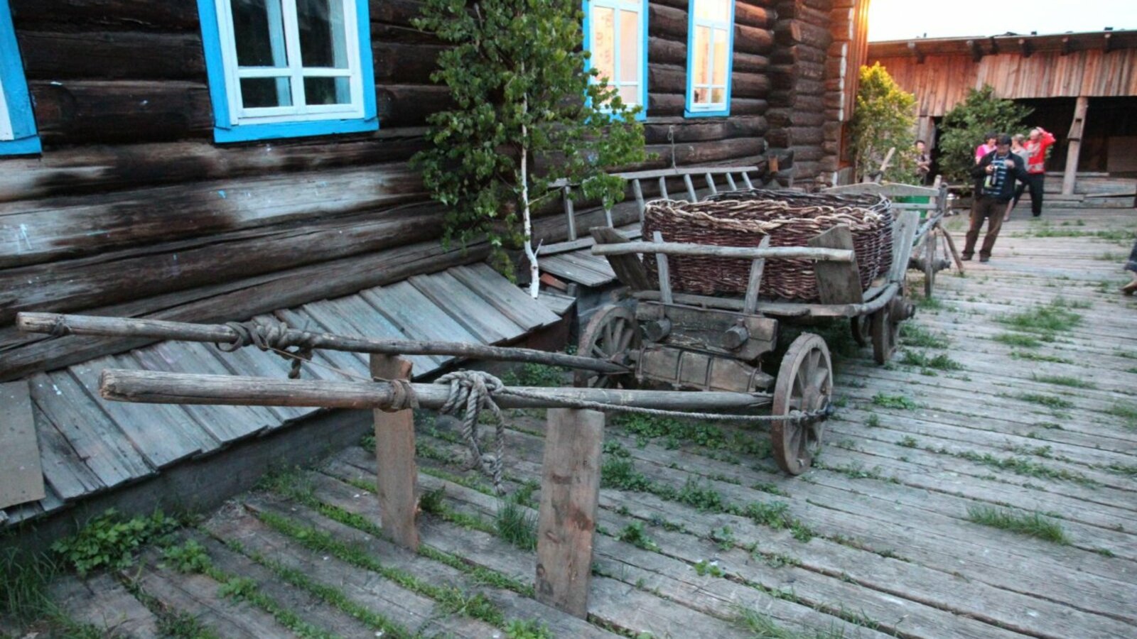 Олег Яровиков