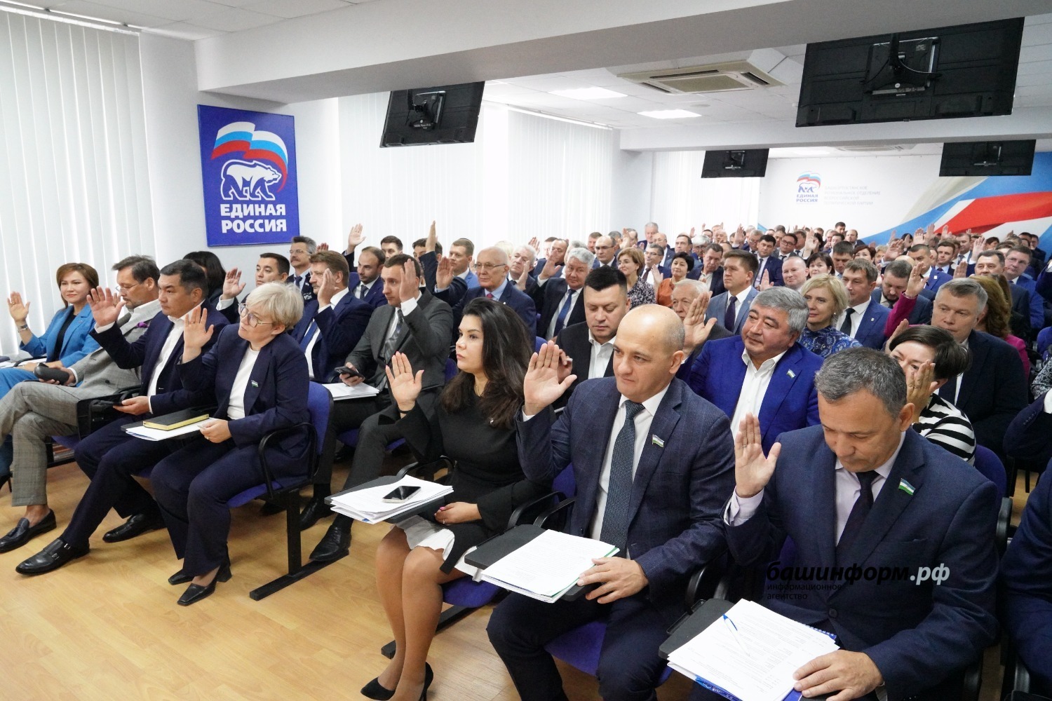 Олег Яровиков
