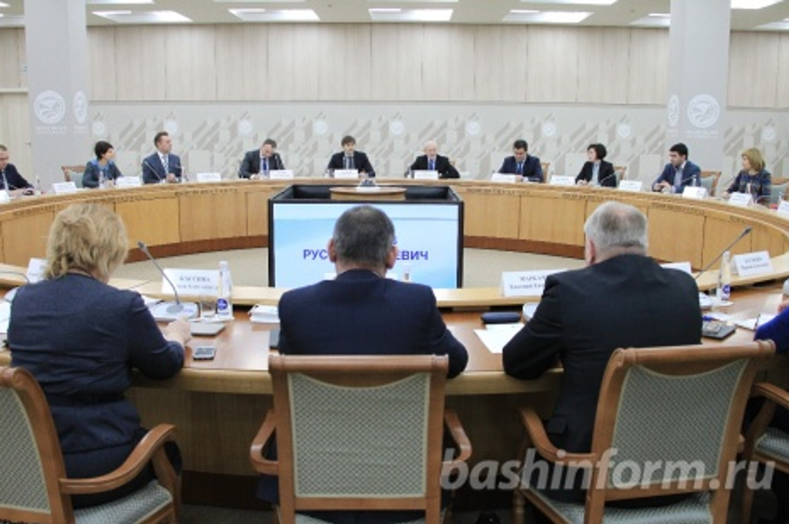 Олег Яровиков