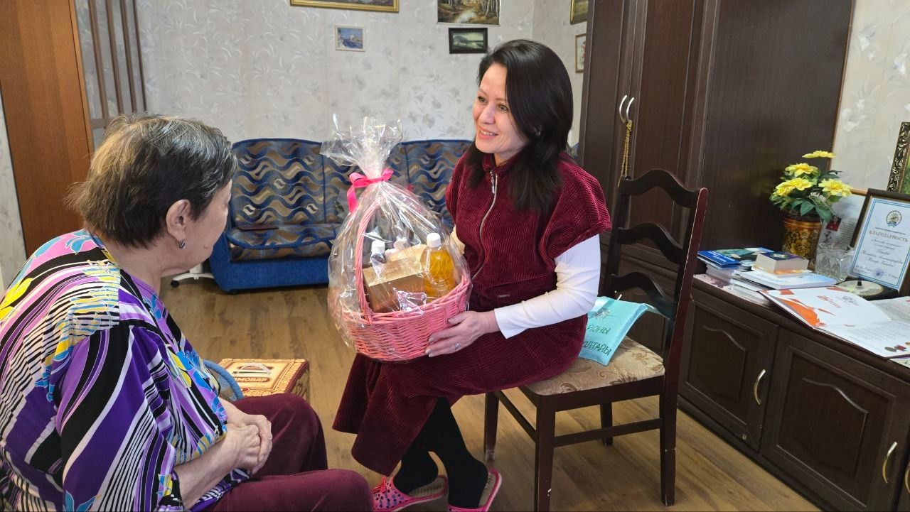 глава администрации Куюргазинского района Лира Терегулова личный архив