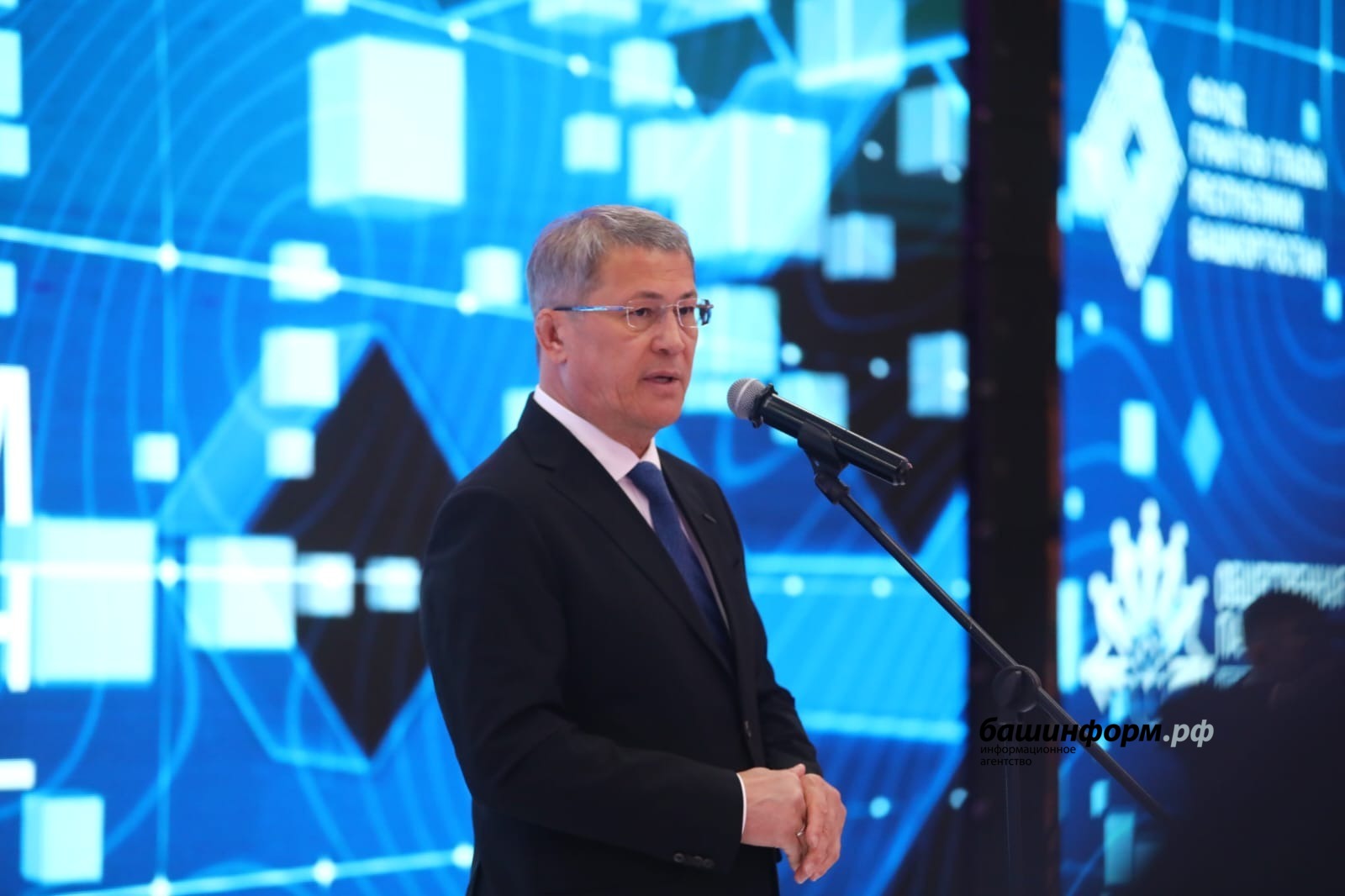 Валерий Шахов