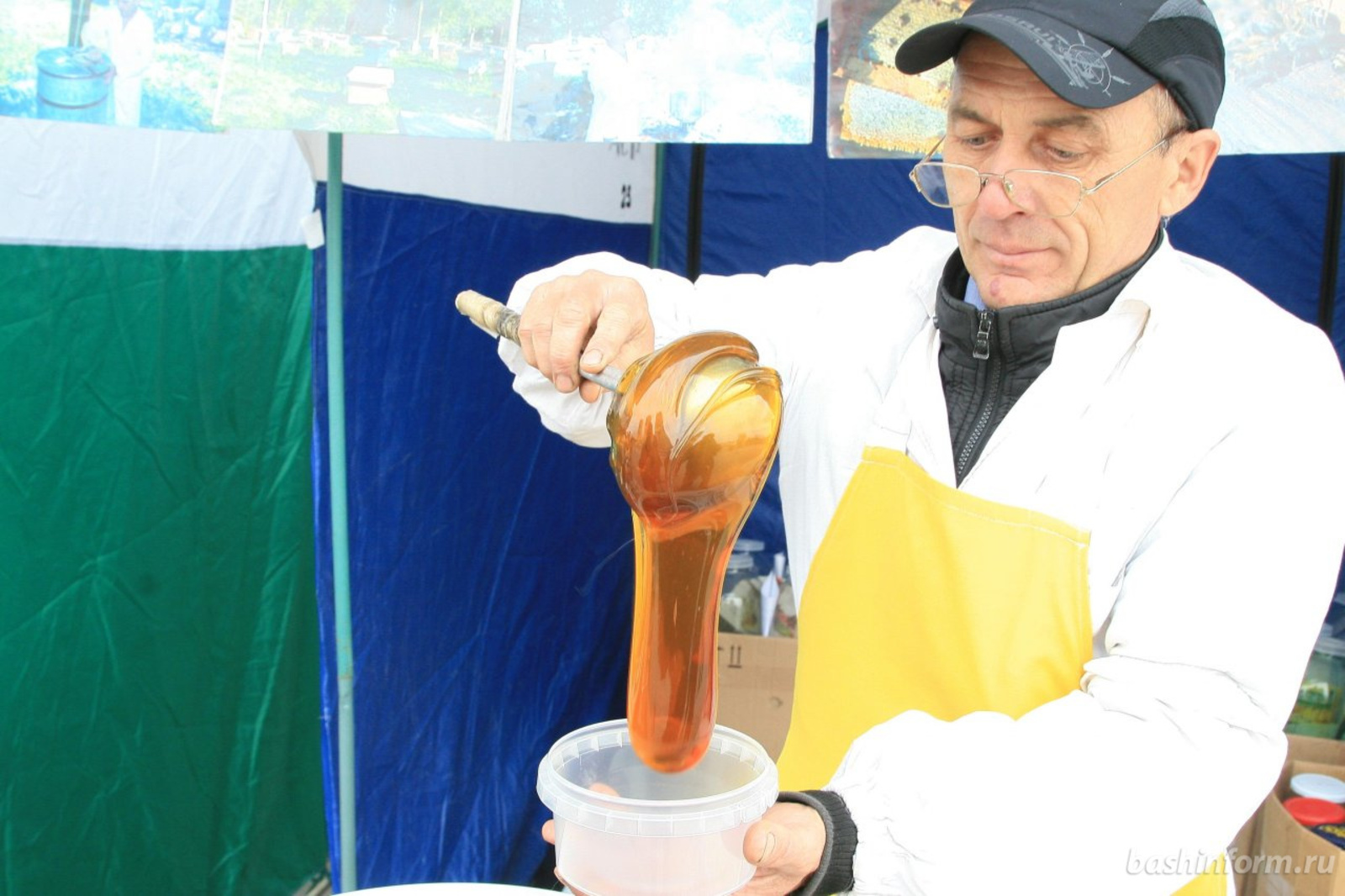 Олег Яровиков