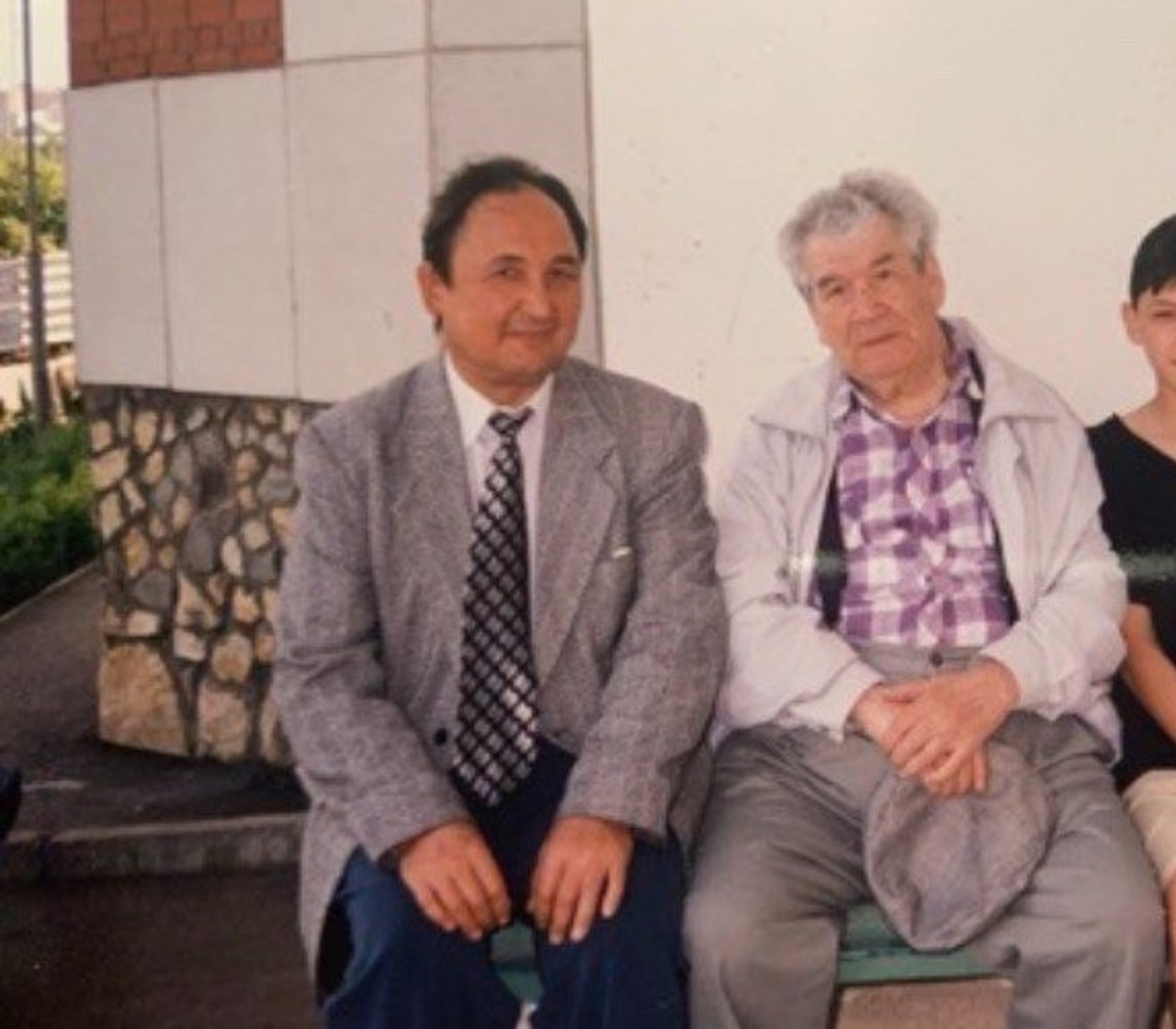 Айдар с отцом Гали Хамзиным и народным поэтом Башкортостана Мустаем Каримом