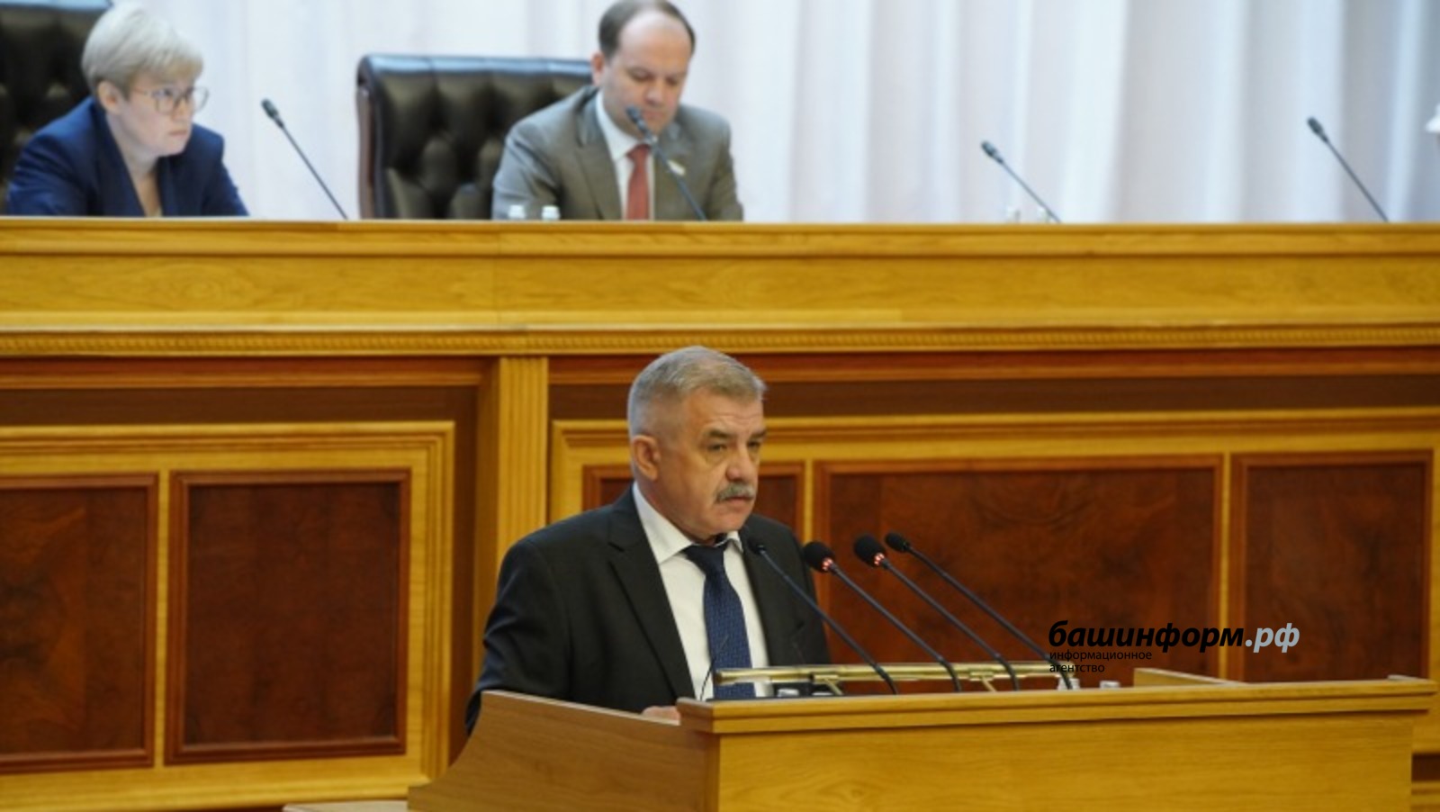 Олег Яровиков