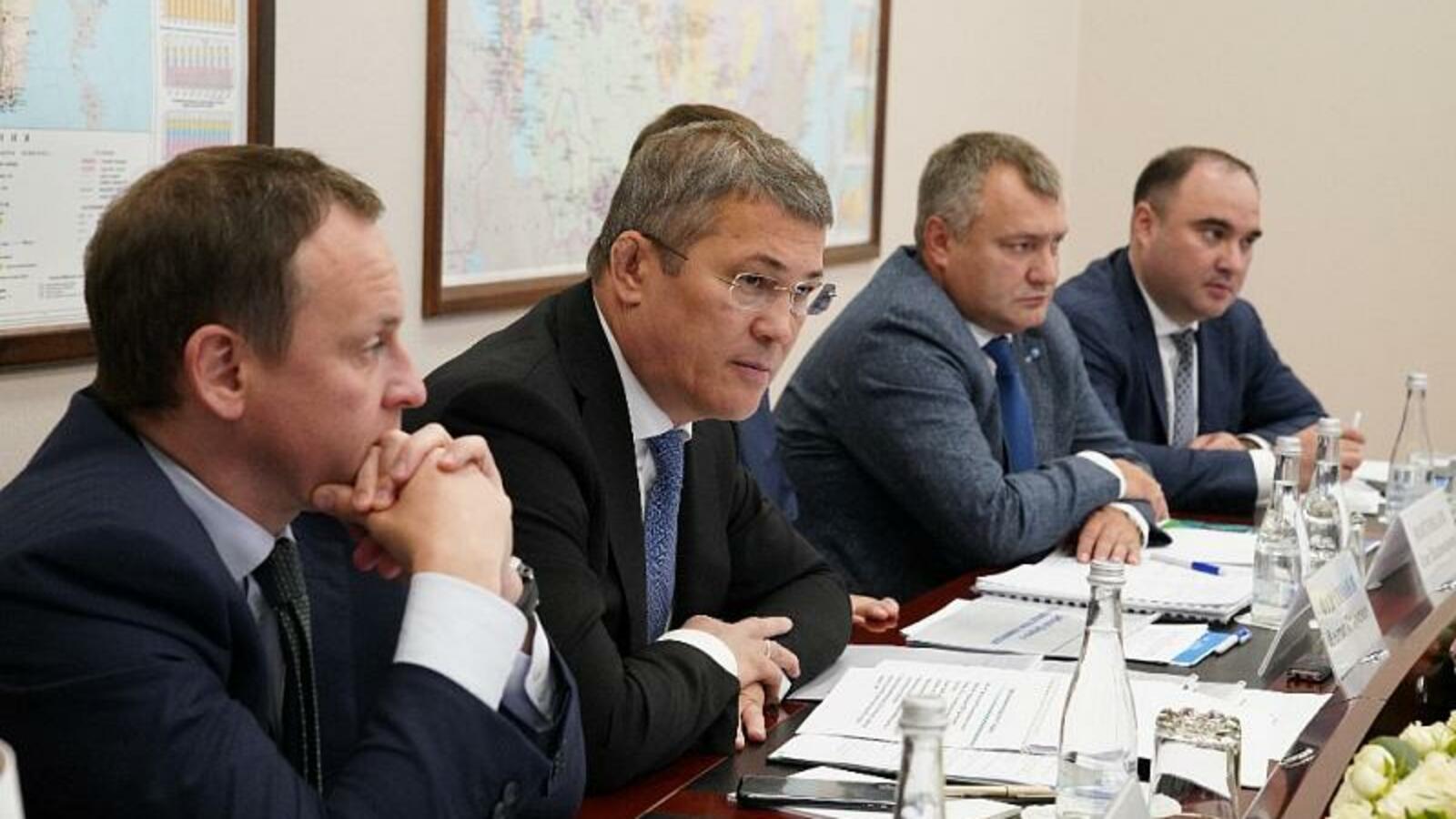 Олег Яровиков