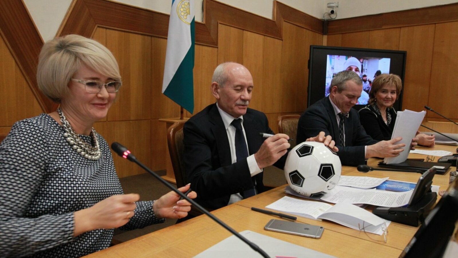 Олег Яровиков