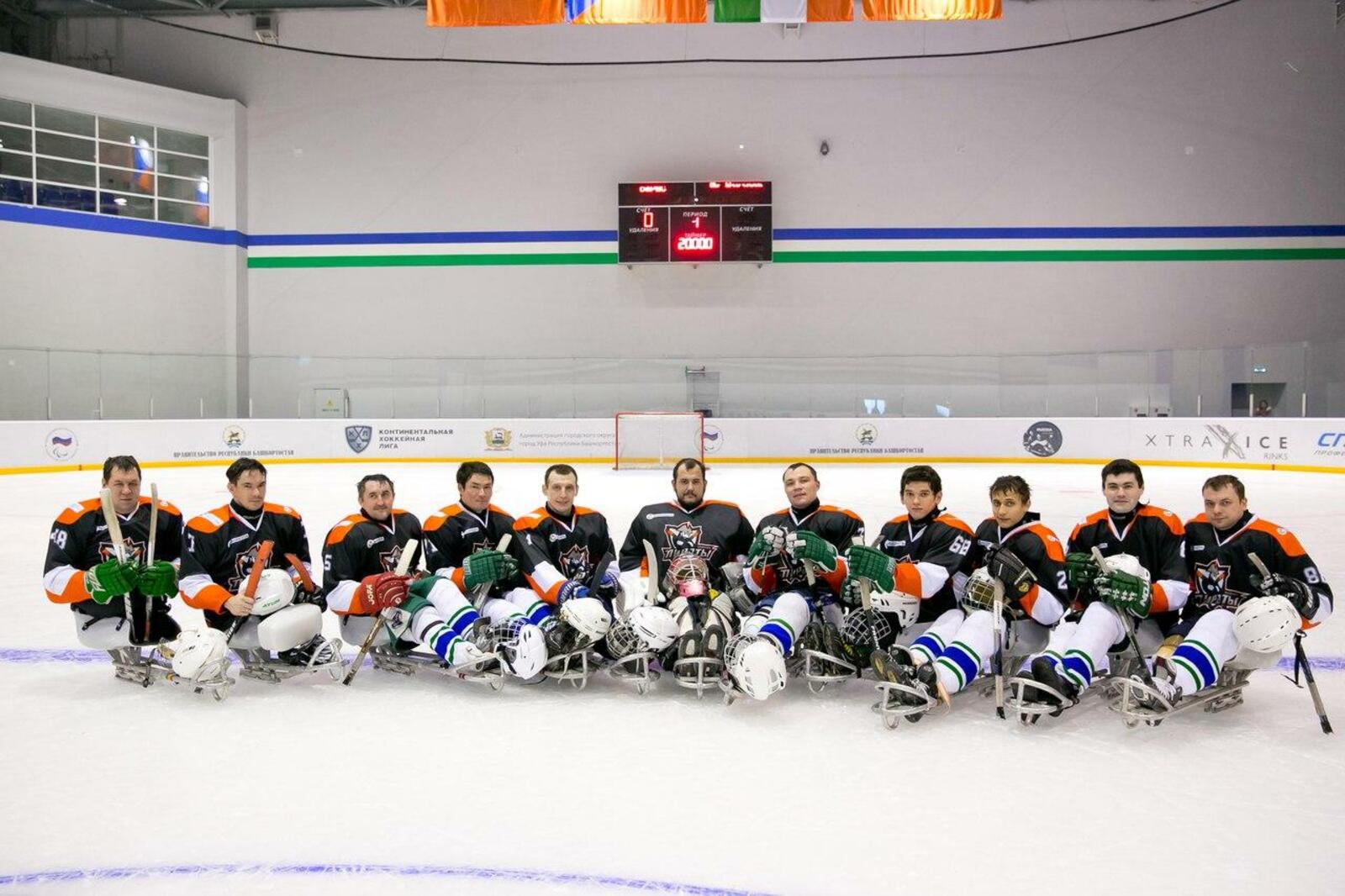 https://vk.com/sledgehockey