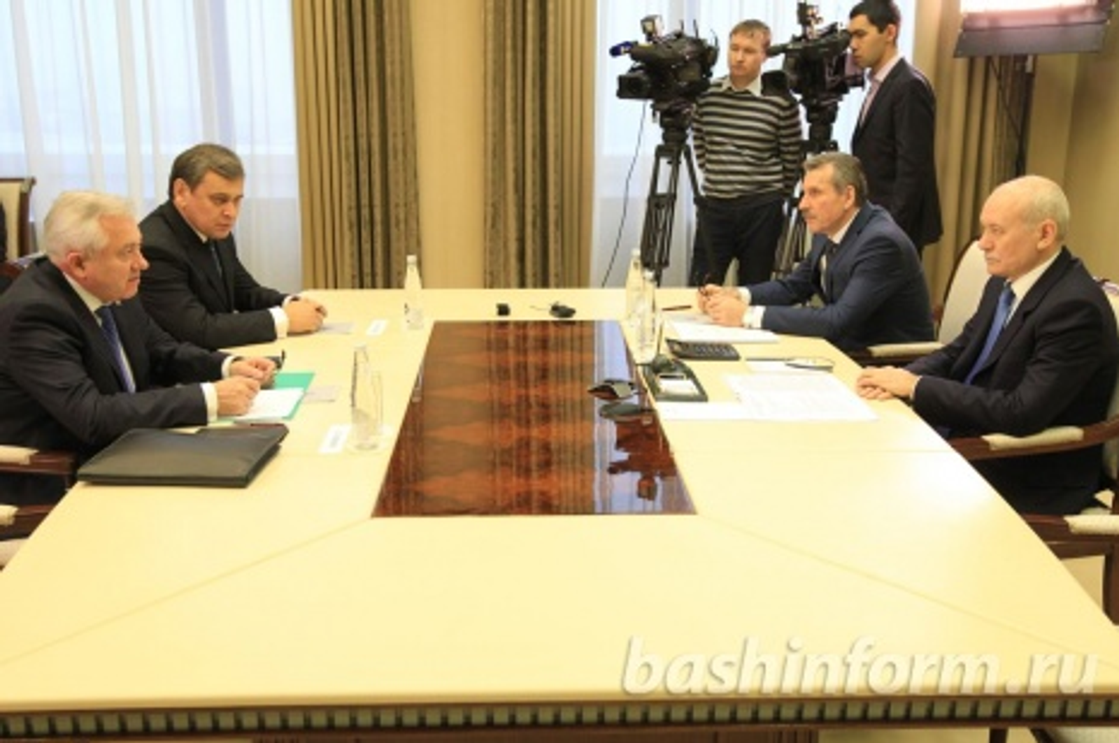 Олег Яровиков