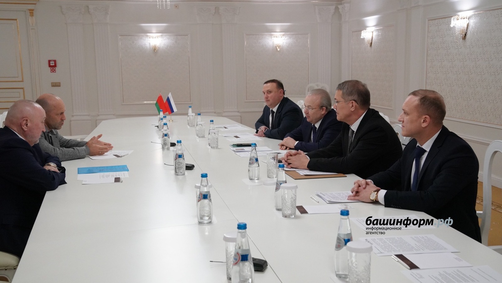 Олег Яровиков
