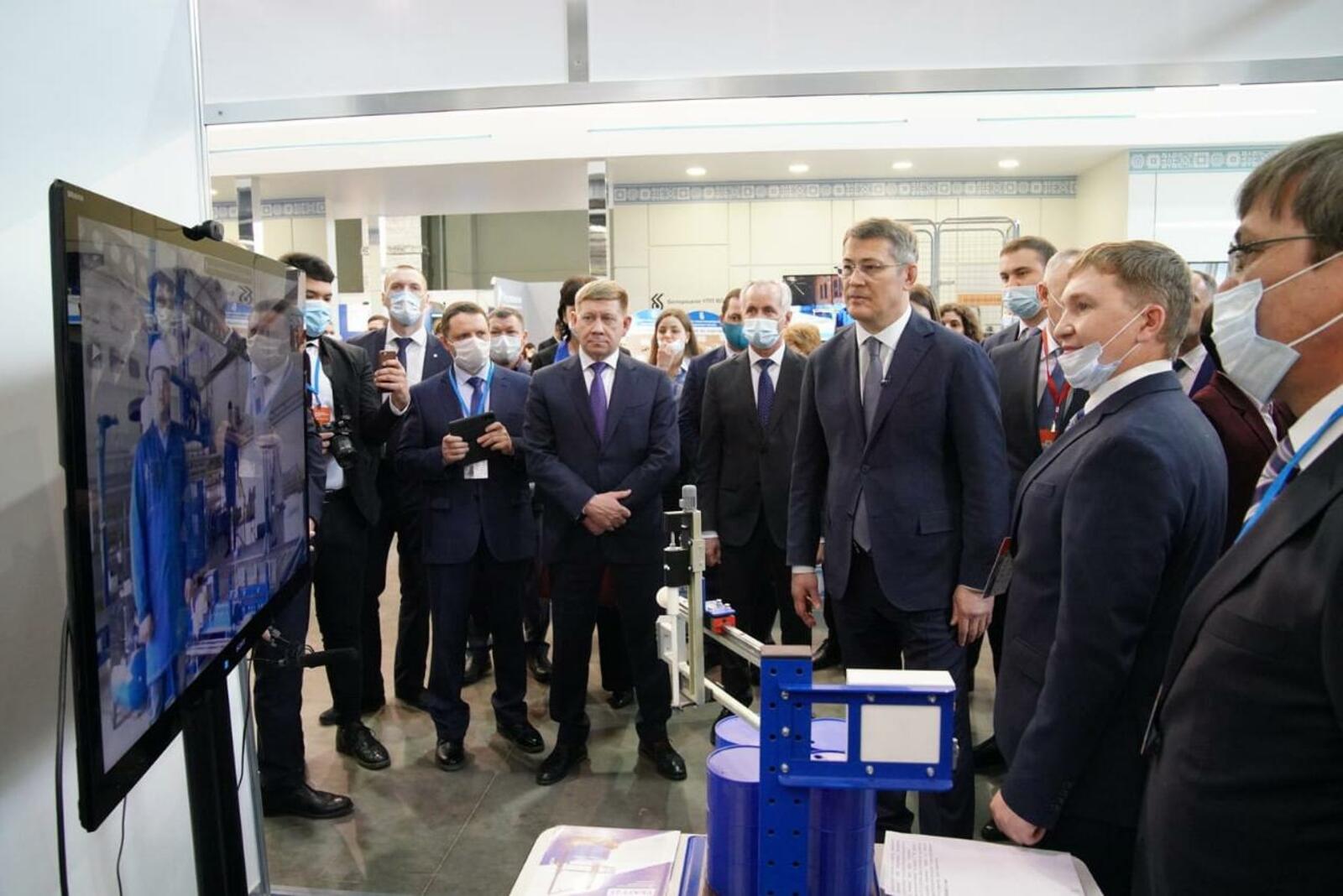 Олег Яровиков