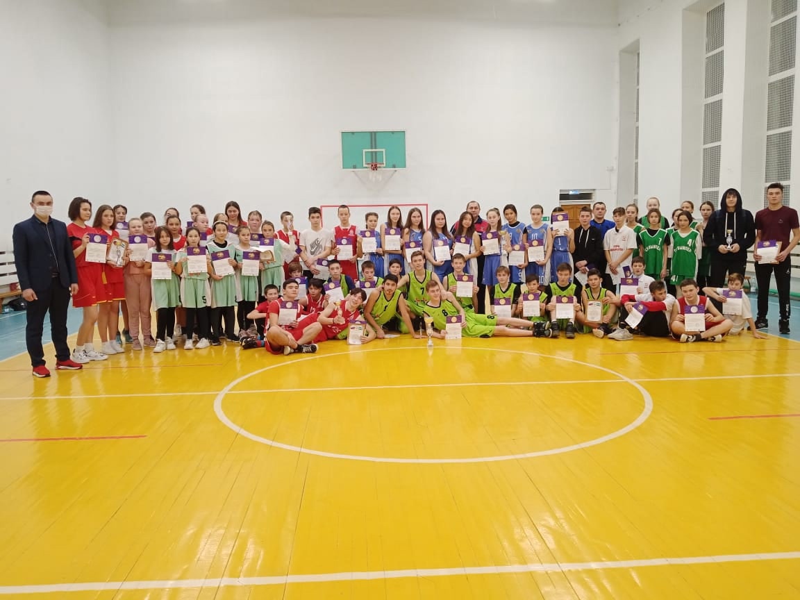 В Кигинском районе прошли соревнования по баскетболу
