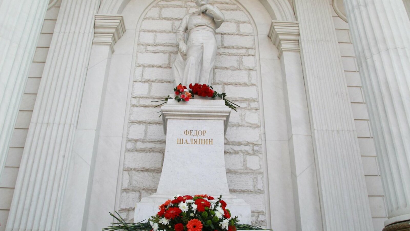 Олег Яровиков