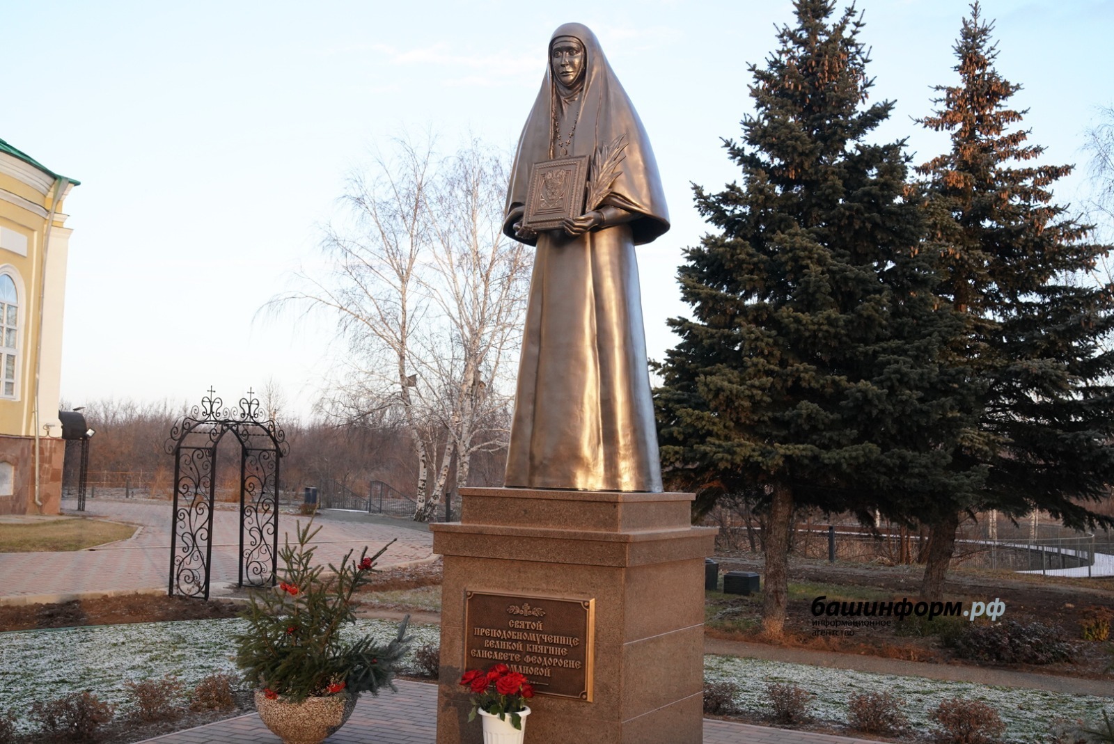 Олег Яровиков