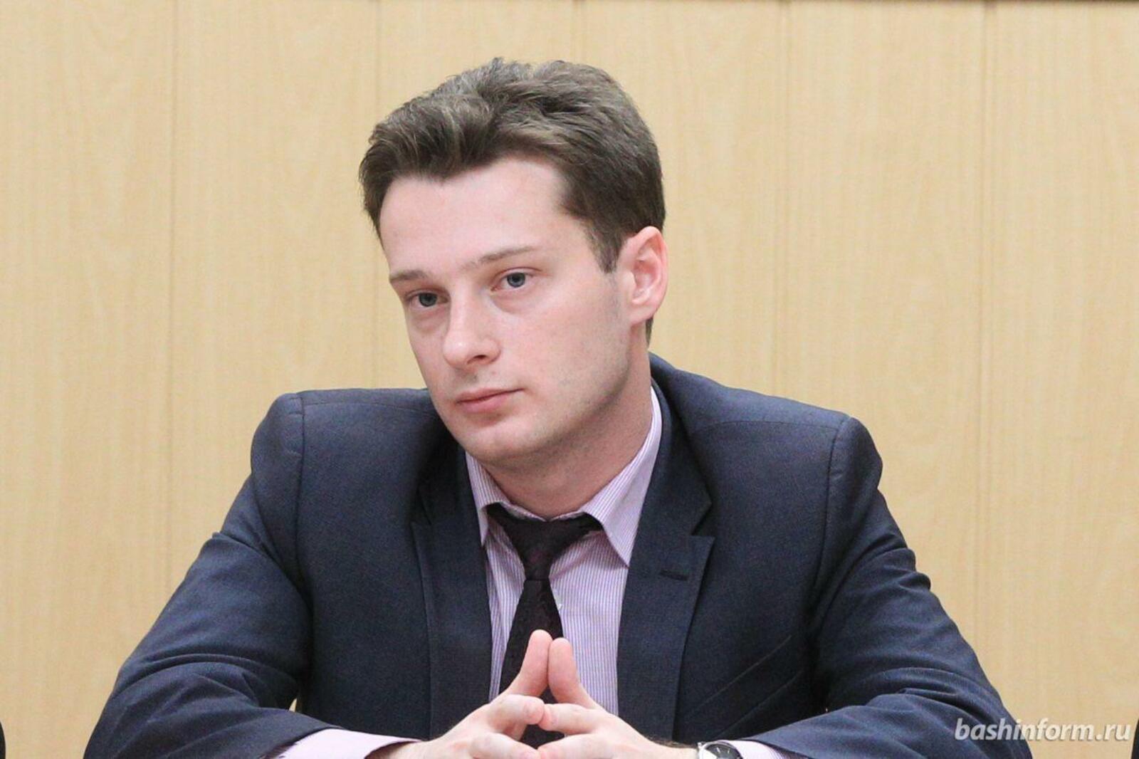 Олег Яровиков