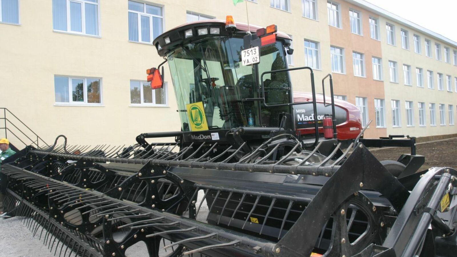 Олег Яровиков