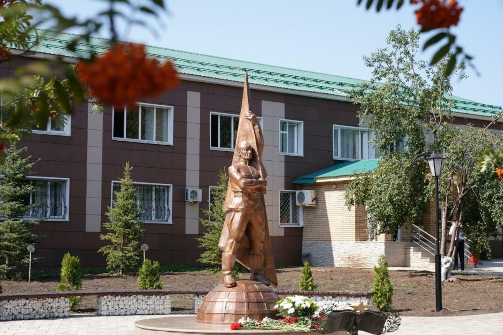 Олег Яровиков