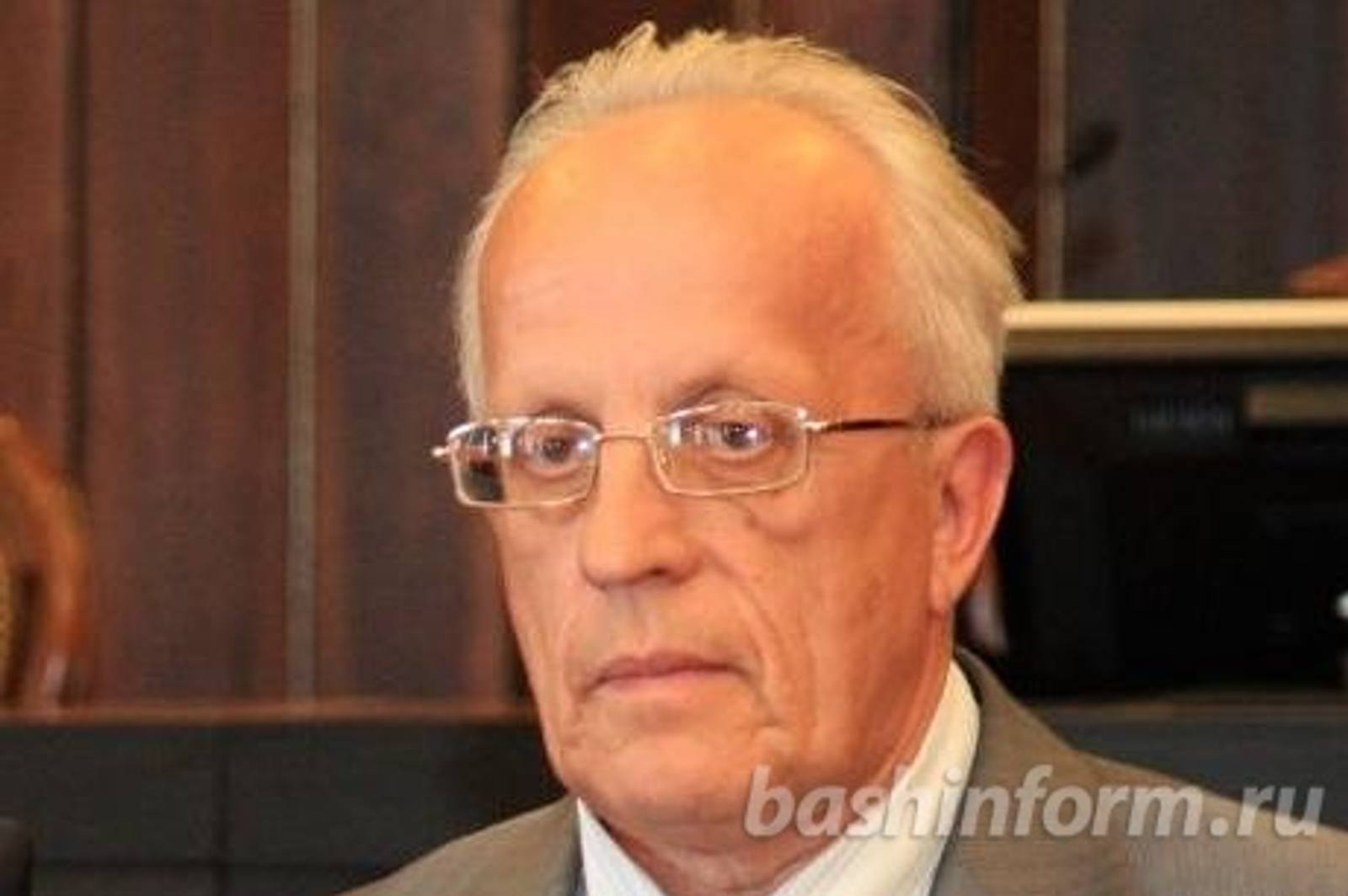 Олег Яровиков