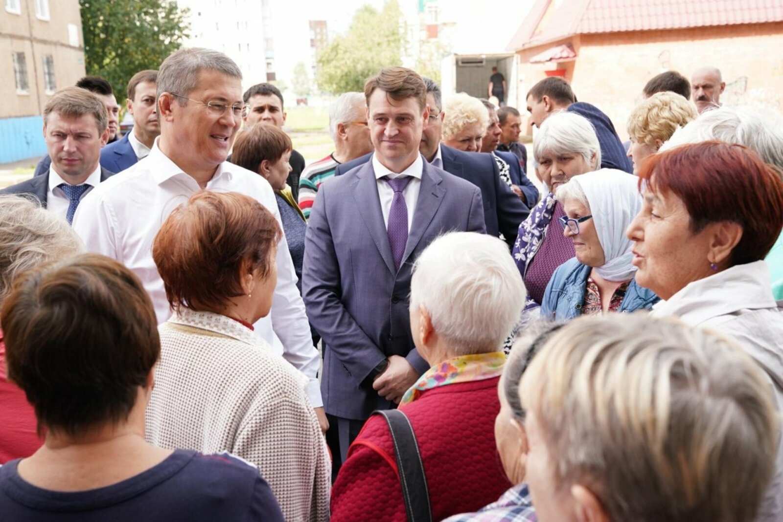 Олег Яровиков