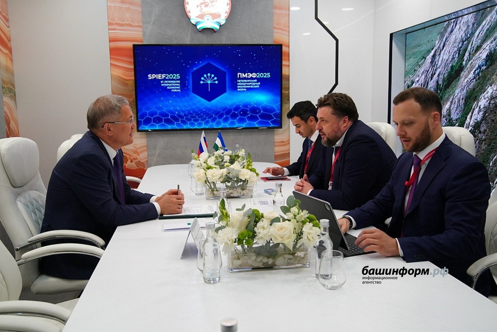 Олег Яровиков